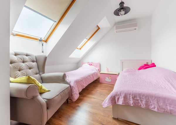 HOMreal.sk | Predaj jedinečného rodinného domu v srdci Trnavy – za historickými hradbami