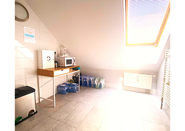 HOMreal. sk / Kancelárske priestory na prenájom v centre Trnavy s parkovaním.